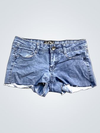 L.i. Ashley Louise Boot Denim Shorts