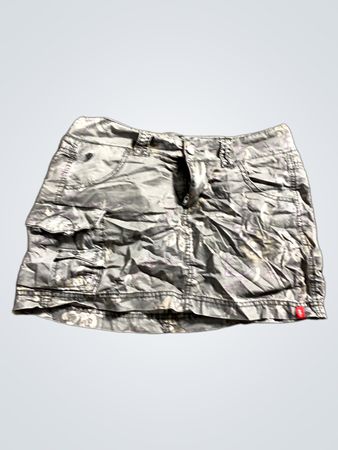 Grauer floraler Cargo-Minirock