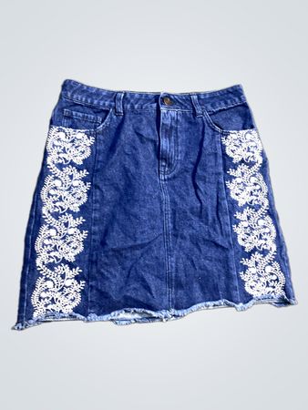 Tu Woman Denim Minirock mit weißen Stickereien