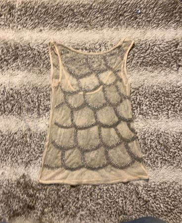 Durchsichtiges Tanktop mit Perlen