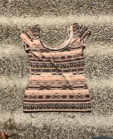 T-Shirt mit geometrischem Muster