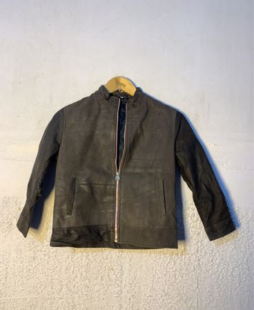 Braune Jacke mit Reißverschluss