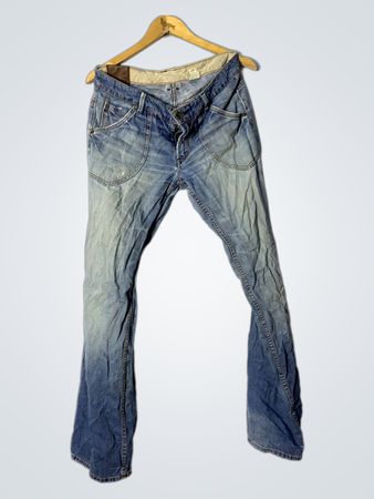 Blaue Denim-Jeans