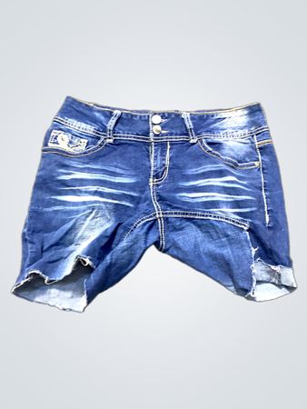No Boundaries Denim-Shorts