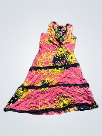 Rosa und Gelb Blumiges Rüschenkleid