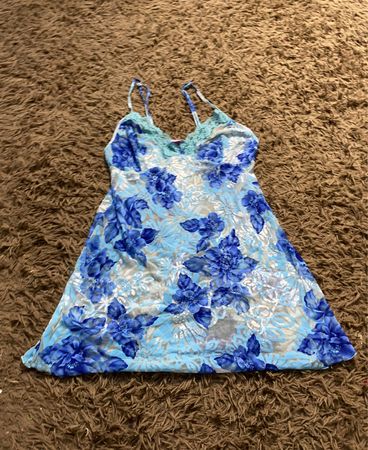 Innocente Tentation Blue Floral Lace Trim Nachthemd