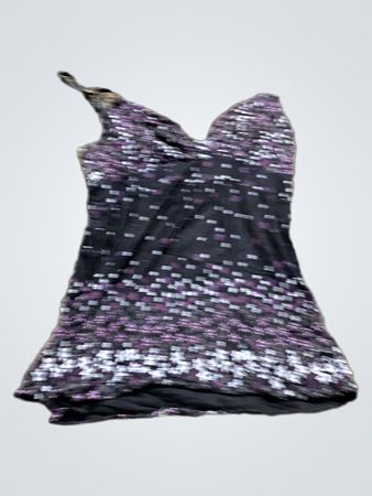 Schwarzes Tanktop mit lila und weißem Blumenmuster