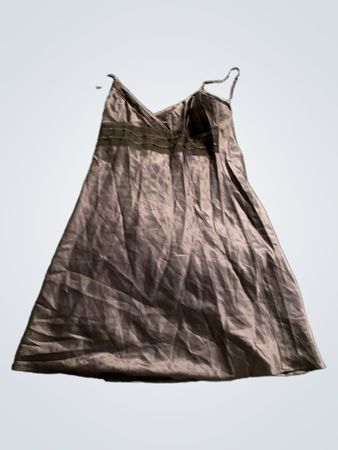 Braunes Satin-Nachthemd