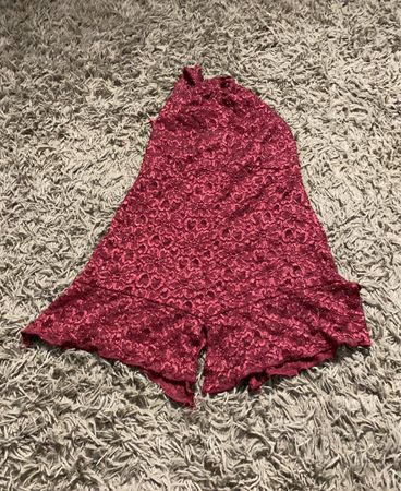 Maroon Spitzen-Haltertop