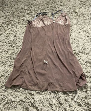 Braune Spaghetti-Top mit Spitze