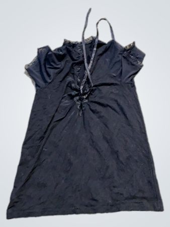 Schwarzes Cold Shoulder Top