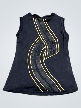 Dunkelblaues ärmelloses Top mit gelbem und grauem Design