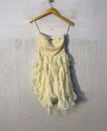 Mim Ruffle strapelloses Kleid