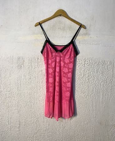 „Rosa Spitzenborte Slipkleid“