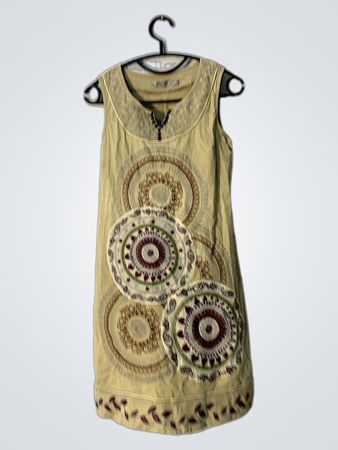 ANANY ärmelloses Kleid mit gesticktem Muster