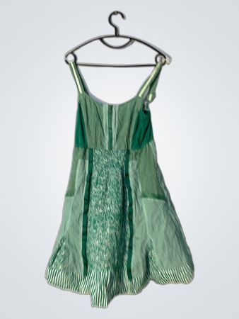 Grünes Patchwork-Kleid