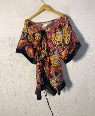 Durchsichtige Kimono-Bluse mit Herzmuster