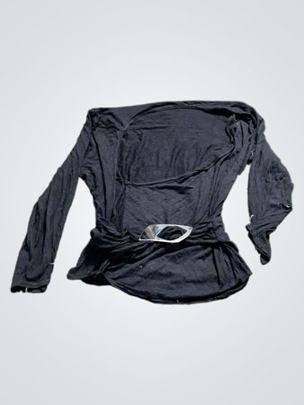 Schwarzes Langarmshirt mit Schnallendetail