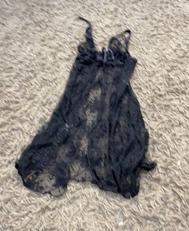 Schwarzes Spitzen-Babydoll