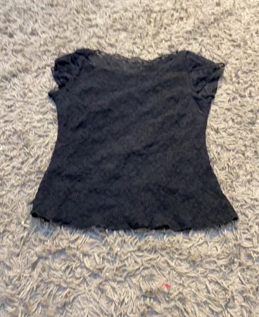 Schwarzes Spitzentop