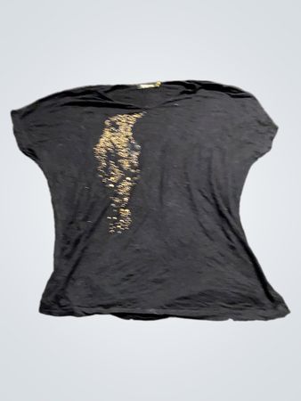 OCHNIK Schwarzes T-Shirt mit goldener Verzierung