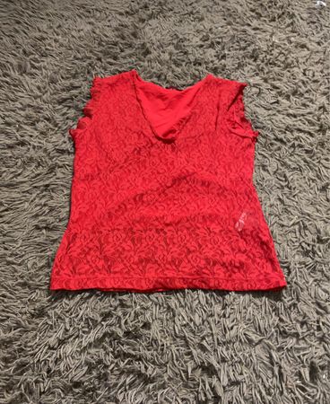 Rotes Spitzen-Ärmellos V-Ausschnitt Top