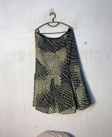 Schwarzer und sandfarbener Schlangenprint-Midi-Rock für Damen