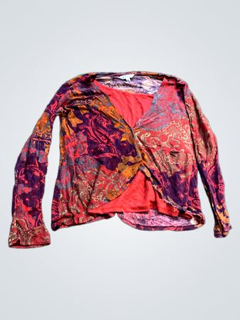 M&Co. Paisley Print Twist Front Langarmtop