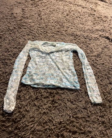 Transparentes Blumenmuster Langarmshirt