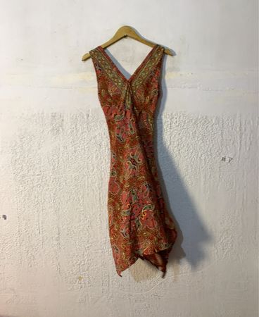 MALUKA Paisleymuster V-Ausschnitt Kleid