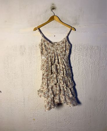 Blumenmuster gestuftes Minikleid