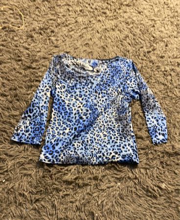 Blaues Leopardenmuster Langarmoberteil