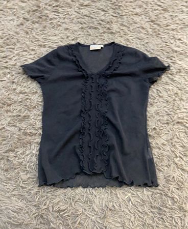 Cosmos Jeans Schwarzes V-Ausschnitt Rüschennetz-Oberteil