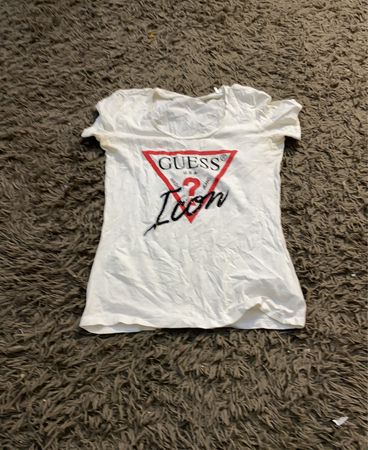 Guess Damen weißes Grafik-T-Shirt
