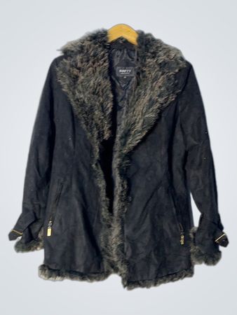 SOFTY COLLECTION Schwarzer Mantel mit Kunstpelzbesatz