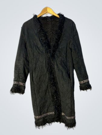 Schwarzer Wildleder-Langmantel mit Fellbesatz