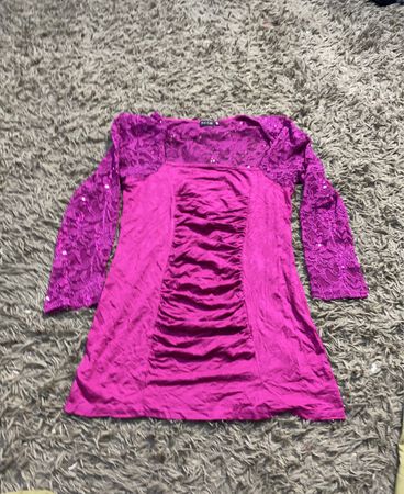 BODYFLIRT Pinker Spitzenärmel Rüschentunika