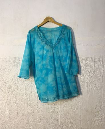 Blaues Batik verziertes V-Ausschnitt-Tunika