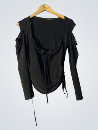 KINGS LAND Black Cold Shoulder Ruched Drawstring Top
