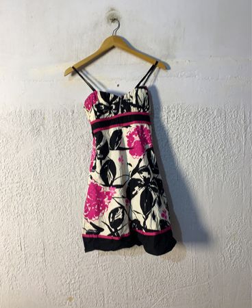 Blumenmuster Kleid