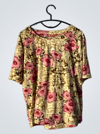 MISS LILY Floral Print T-Shirt