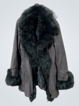 Women's Faux Fur Trimmed Coat