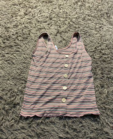 Gestreiftes Button-Top