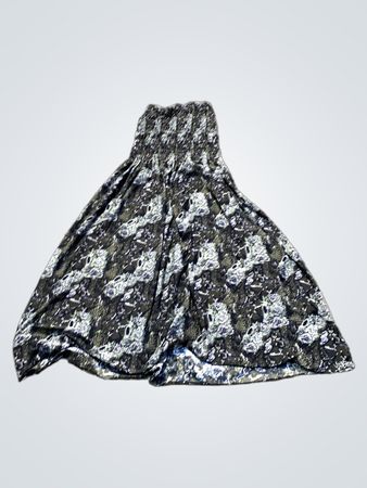 Trägerloses Maxi-Tubenkleid mit gerüschtem Bund und abstraktem Druck