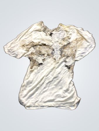Weißes T-Shirt mit verzierten Ausschnitt