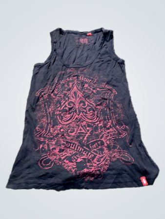 Schwarzes Tanktop mit pinkfarbener Grafik