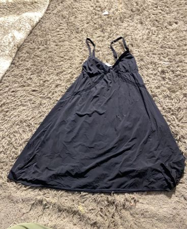 Schwarzes Slipkleid