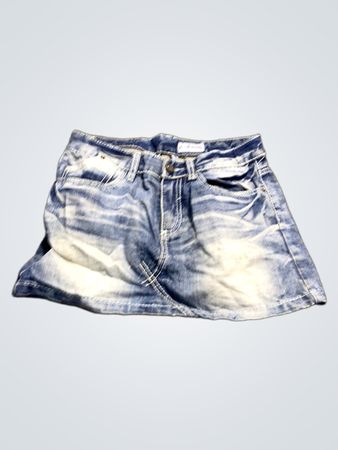 frisch gemachter Jeansrock