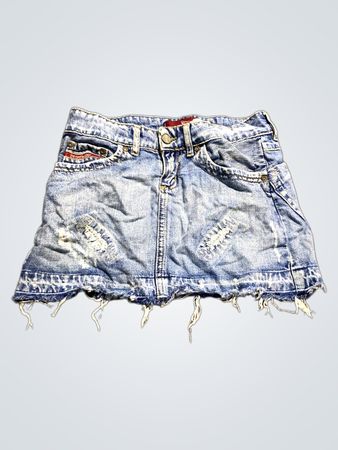 Wahre Religion Bestoßener Denim-Minirock