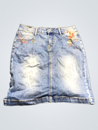 Blauer Denim-Rock mit floralem Stickerei